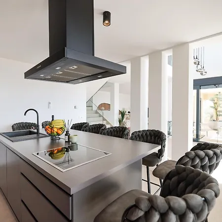 Villa Luxury Nuova With Heated Pool Maslenica