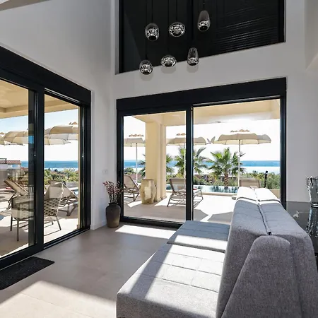 Villa Luxury Nuova With Heated Pool *