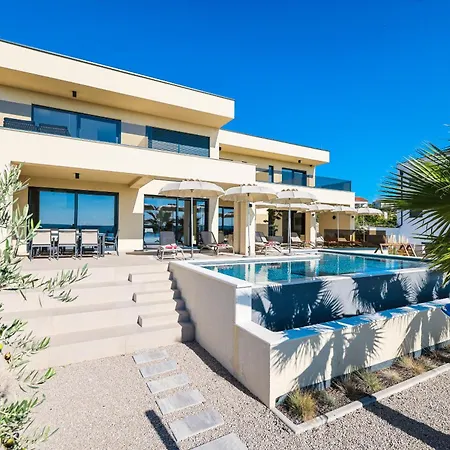 Villa Luxury Nuova With Heated Pool Maslenica