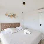 ヴィラ Luxury Nuova With Heated Pool *