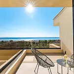 ヴィラ Luxury Nuova With Heated Pool