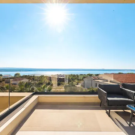 Villa Luxury Nuova With Heated Pool Maslenica