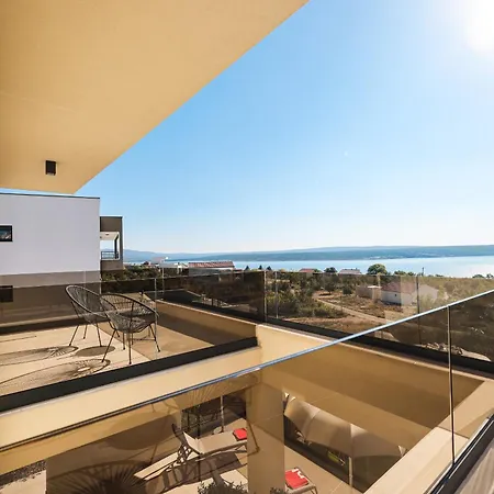 Luxury Nuova With Heated Pool